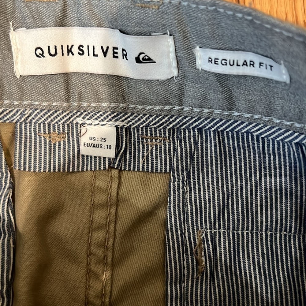 Quiksilver Khaki Boys Shorts Size 25 - Picture 3 of 4